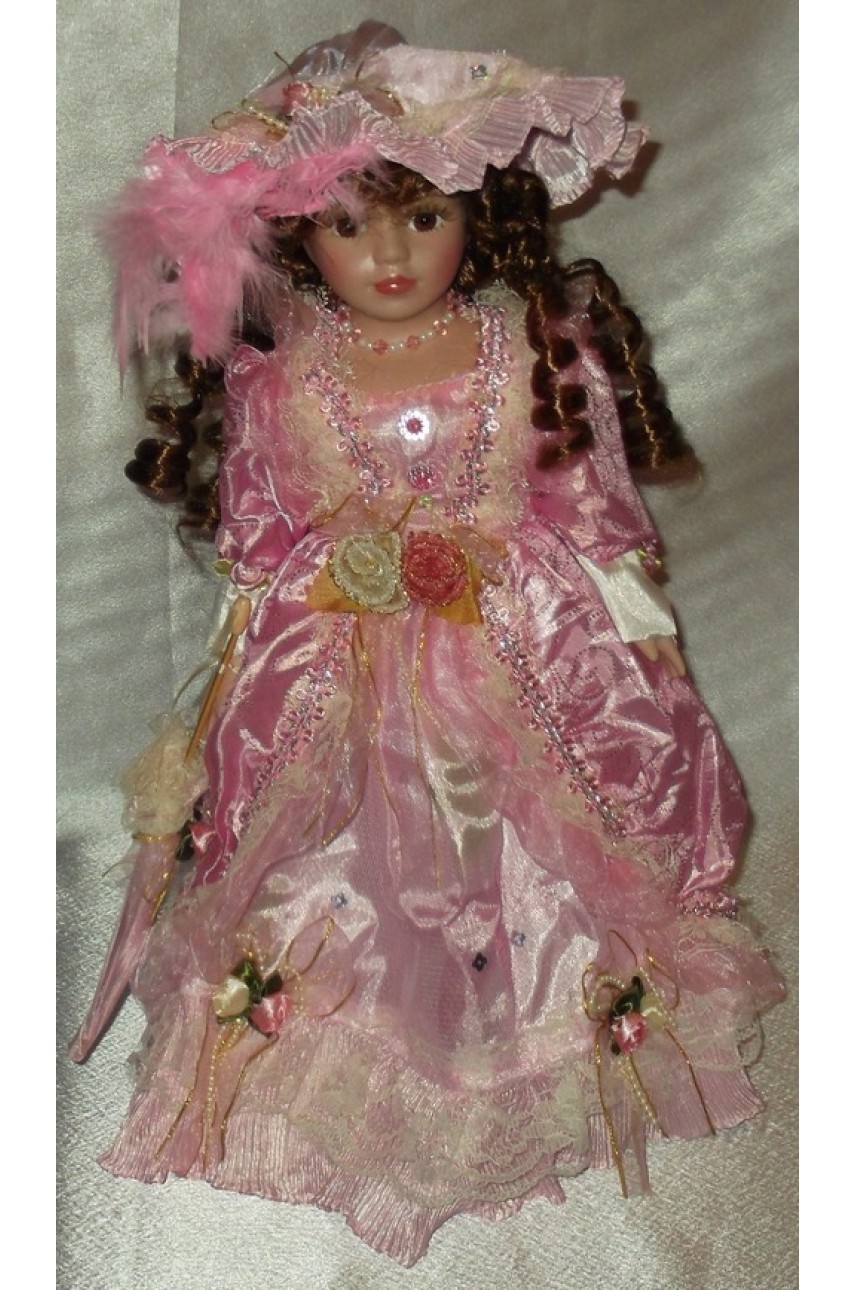 Кукла фарфоровая в бальном платье 40 см Вера